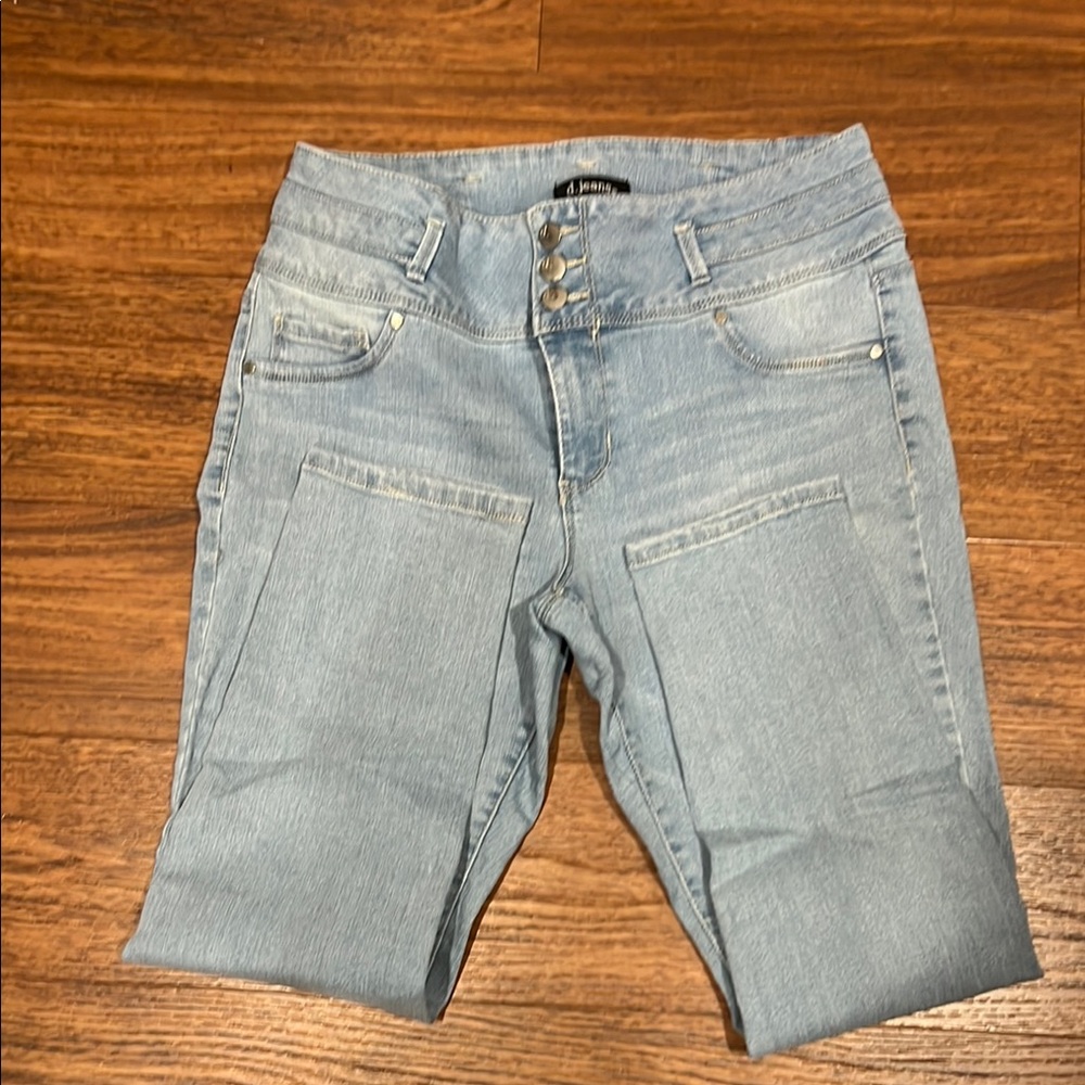 D. jeans Blue Ankle Cropped Jeans